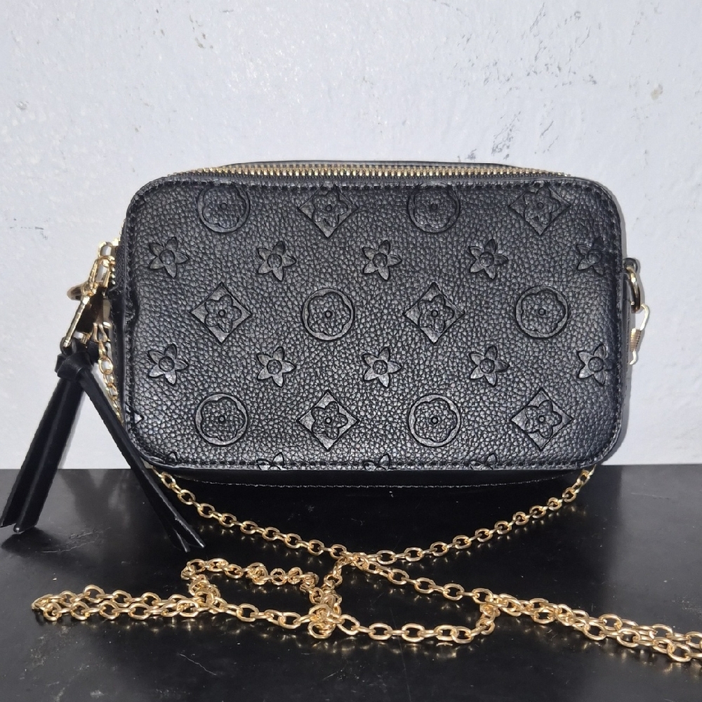 Textured Black Crossbody Bag with Gold Chain Strap W/wallet Included